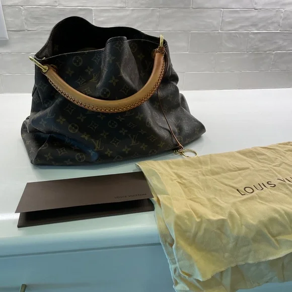 Louis Vuitton Artsy MM Monogram Shoulder Bag Tote Purse (CA1141) Gently used. - Picture 15 of 17
